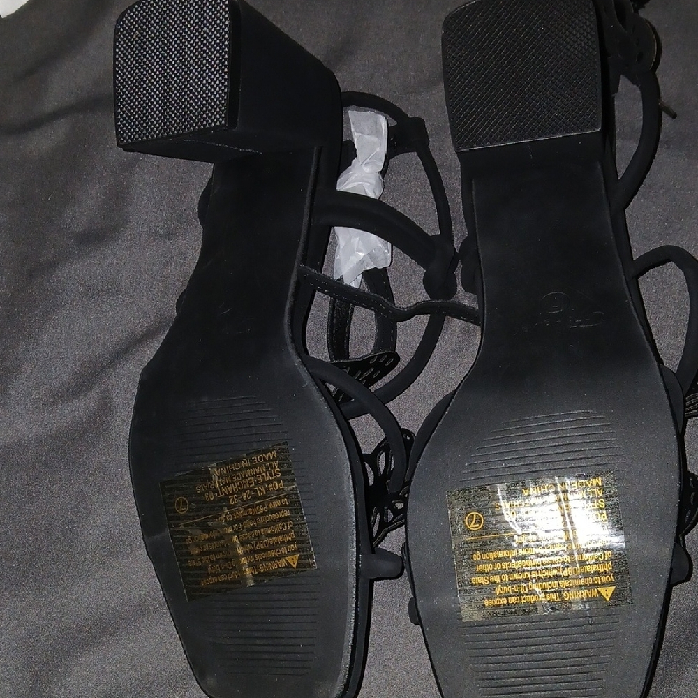 Fashion Nova Black Butterfly Block Heels - Picture 3 of 4